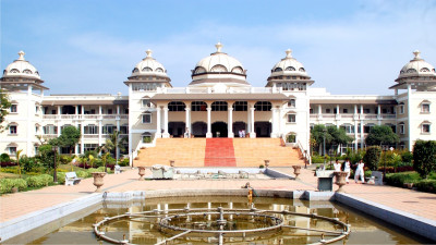 Jawaharlal Nehru Medical College (JLNMC) Bhagalpur image